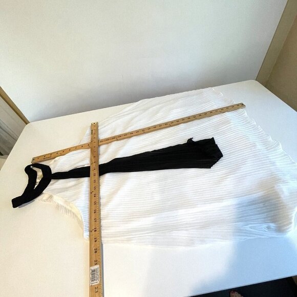 Gianni Bini Pleated Halter Mini Dress Womens S White Sleeveless Trapeze Swing - Picture 8 of 8